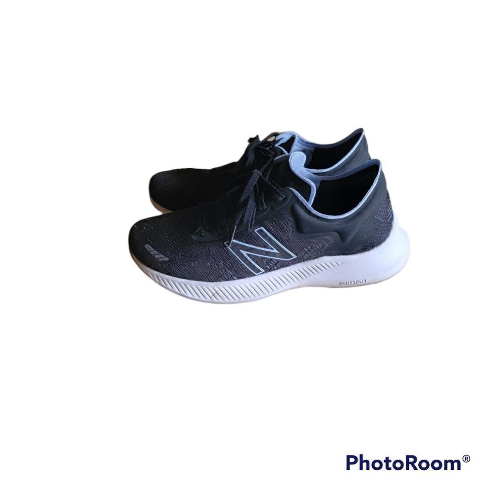 New Balance Performance Running Shoe. Size 9. - Picture 2 of 12
